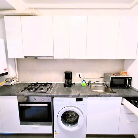 Apartamento Plaza 2 *
