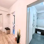Apartamento Plaza 2 *